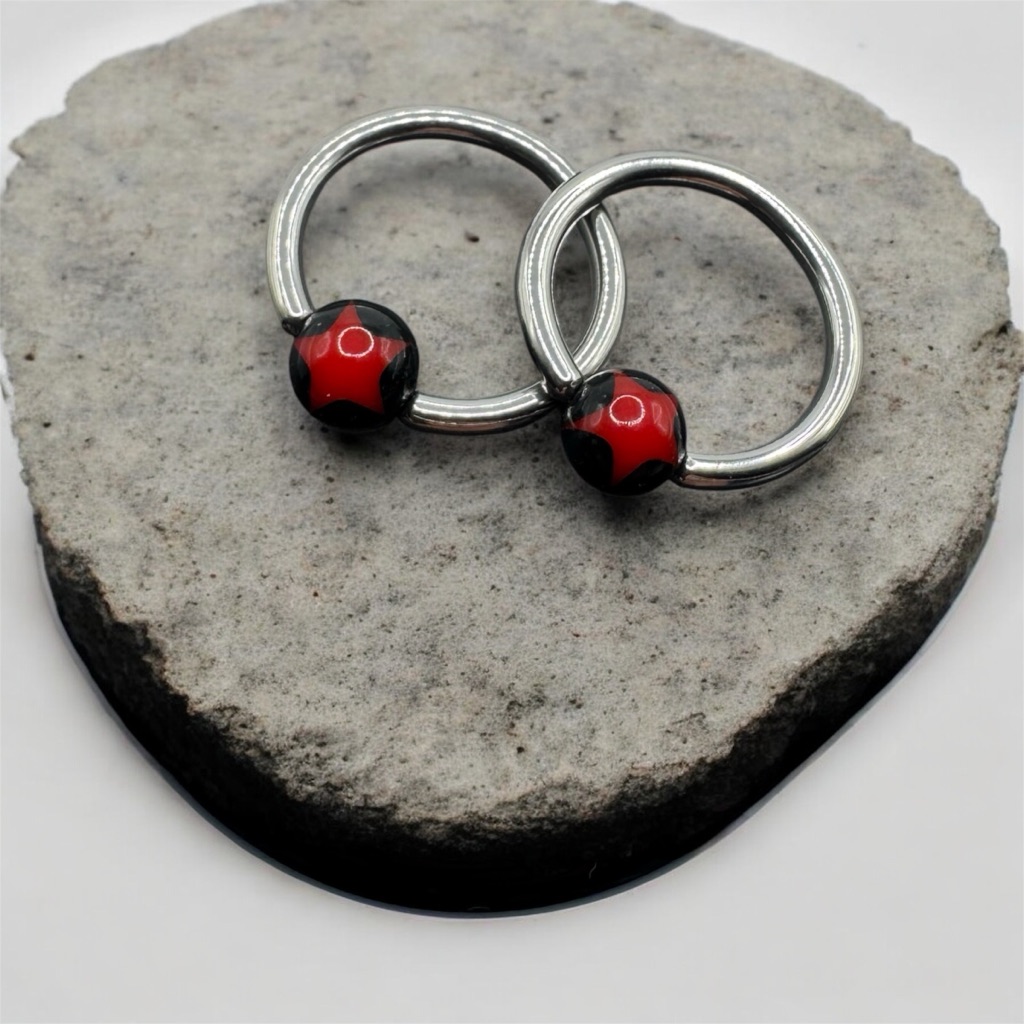 Pair 14g 12 Captive Bead Rings W Black  Red Acrylic Star Beads Body Jewelry